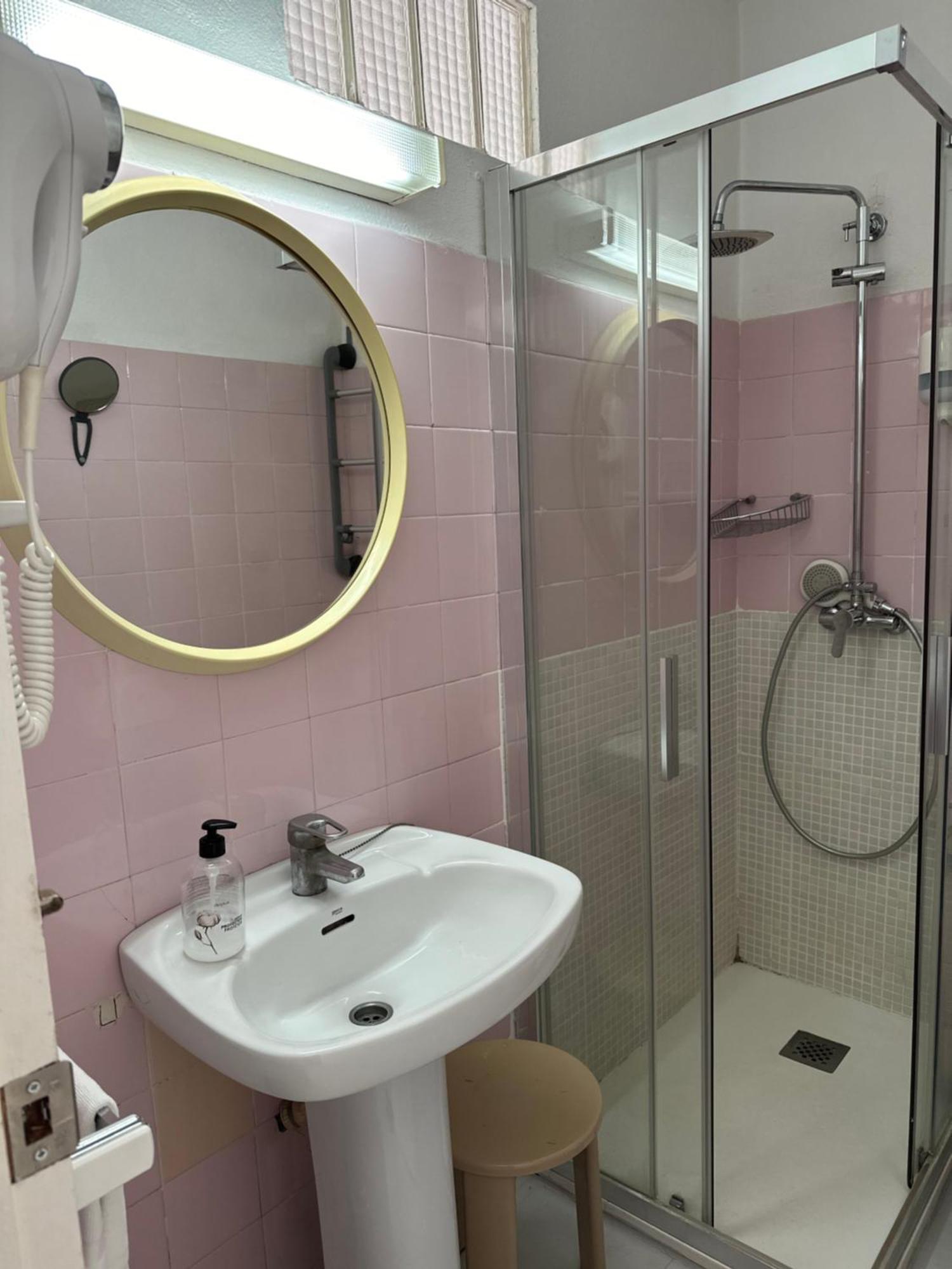 L' Escala New Roser מראה חיצוני תמונה