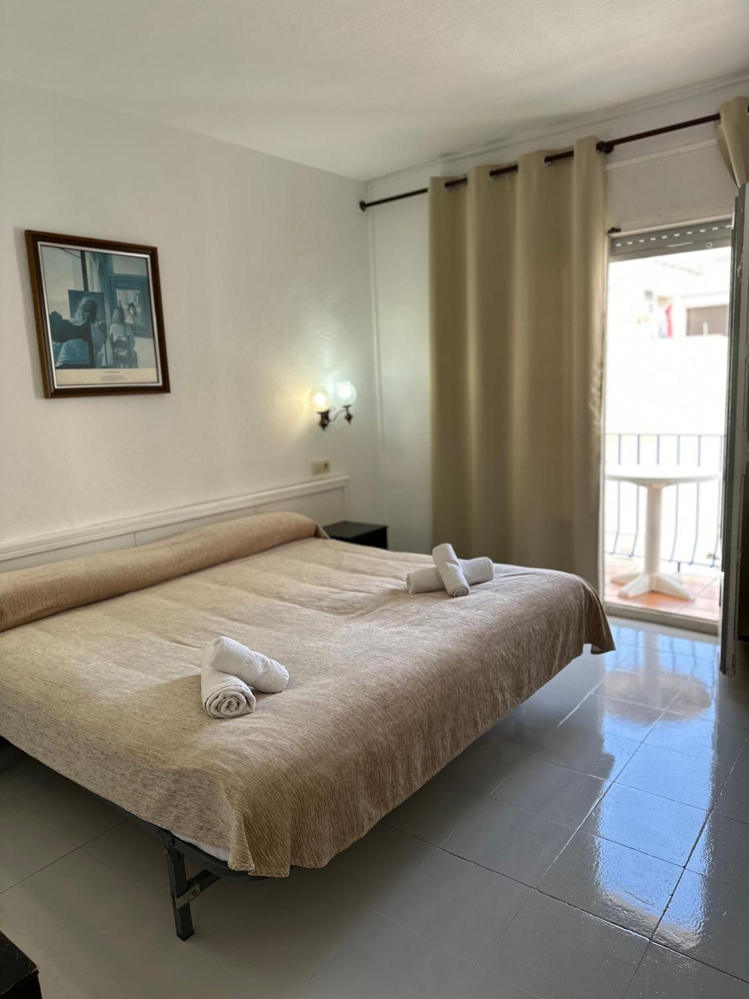 L' Escala New Roser מראה חיצוני תמונה